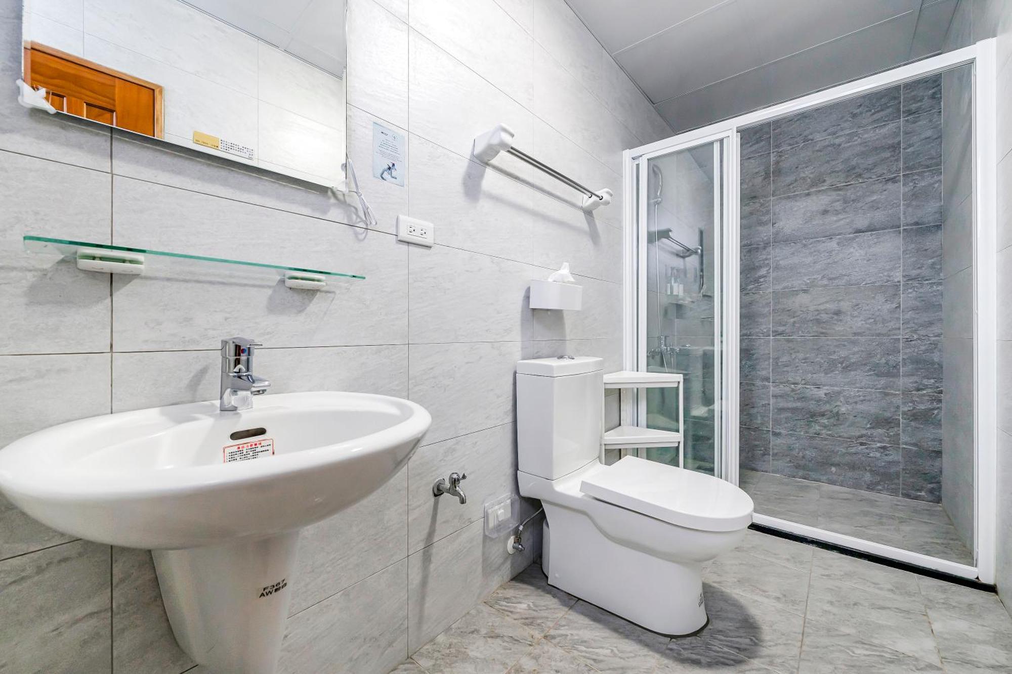 Апартаменти Surf House Старе місто Хенчун Екстер'єр фото